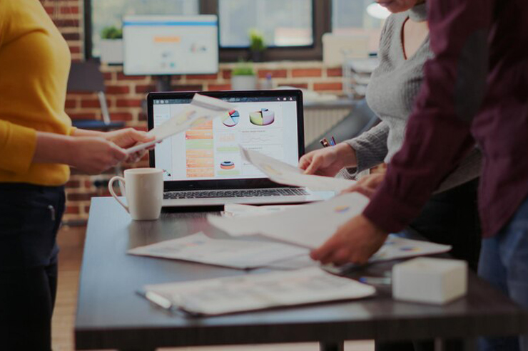The Marketing Dilemma: Navigating Digital Advertising for Startups